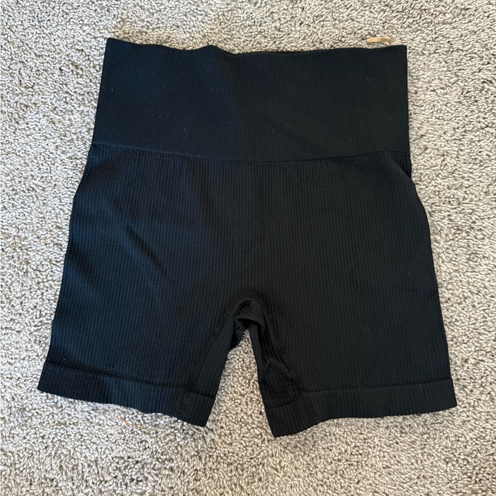 Colsie Black High-Waisted Ribbed Bike Shorts